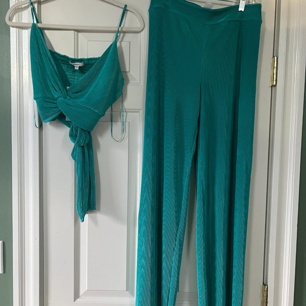 RO&DE Turquois Matching Party Set- LARGE (top) and MEDIUM (bottom)